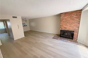 8744 Darby Ave, Northridge, CA 91325 - Photo 11