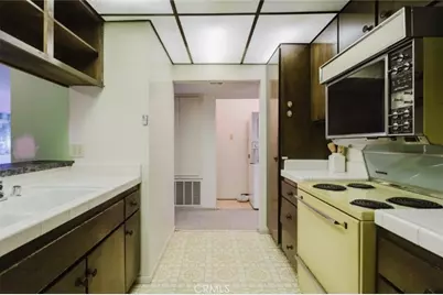 3481 Stancrest Drive #334, Glendale, CA 91208 - Photo 19