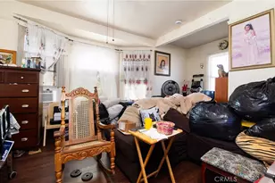 2006 12th, Los Angeles, CA 90006 - Photo 11
