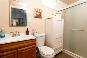 2006 12th, Los Angeles, CA 90006 - Photo 7