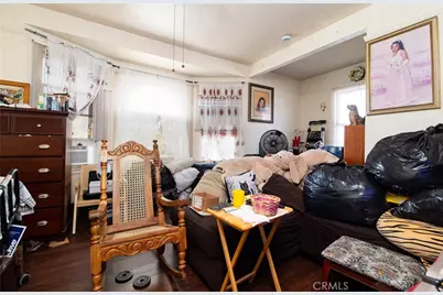 2006 12th, Los Angeles, CA 90006 - Photo 11