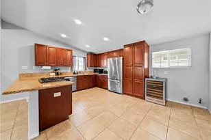1021 N Lyman Ave, Covina, CA 91724 - Photo 17