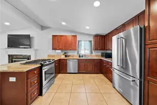1021 N Lyman Ave, Covina, CA 91724 - Photo 19