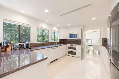 1864 Arvin Drive, Glendale, CA 91208 - Photo 15