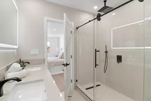 10234 Variel, Chatsworth, CA 91311 - Photo 25