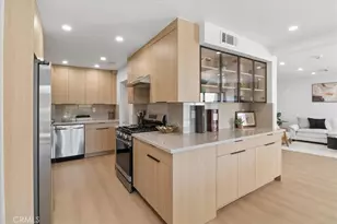 10234 Variel, Chatsworth, CA 91311 - Photo 9