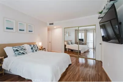 13220 Valleyheart Drive #202, Studio City, CA 91604 - Photo 19