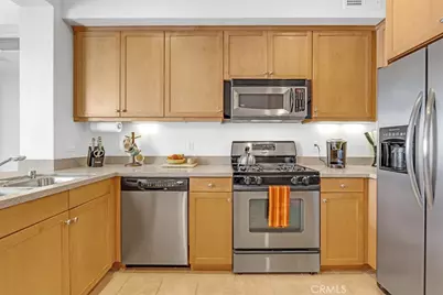 201 E Angeleno Avenue #326, Burbank, CA 91502 - Photo 13
