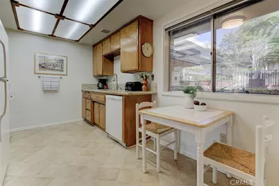 125 W Mountain Street #102, Glendale, CA 91202 - Photo 25