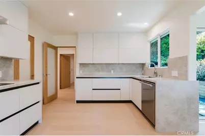 401 Brockmont Drive, Glendale, CA 91202 - Photo 17