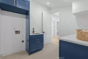 21811 San Jose St, Chatsworth, CA 91311 - Photo 51