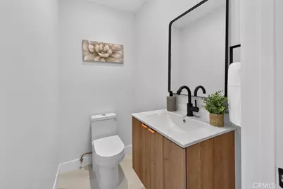 10335 -1/2 Scoville Avenue, Sunland, CA 91040 - Photo 11