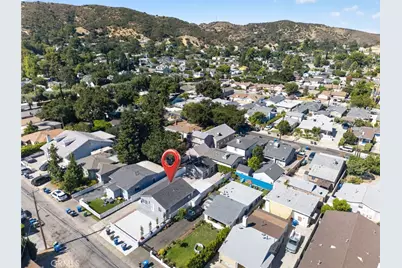 10335 Scoville Avenue, Sunland, CA 91040 - Photo 7