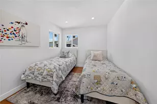 10335 Scoville Ave, Sunland, CA 91040 - Photo 43
