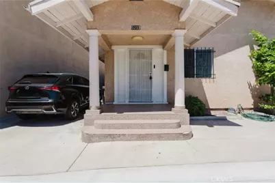 5253 Fountain Avenue, Los Angeles, CA 90029 - Photo 3