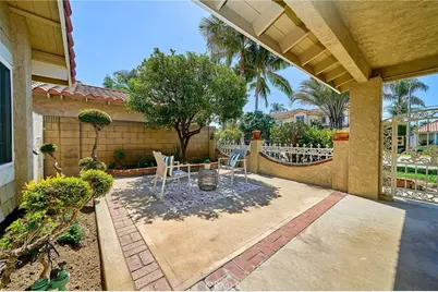 8431 Lexington, Downey, CA 90241 - Photo 3