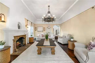 828 S Sunset Canyon, Burbank, CA 91501 - Photo 3