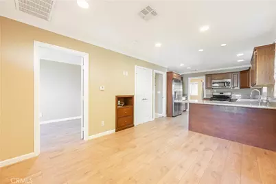 228 N Alexander Avenue, San Fernando, CA 91340 - Photo 7