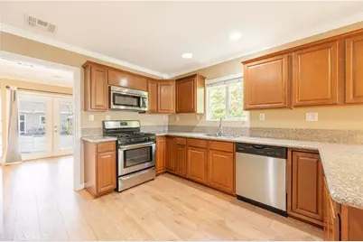 228 N Alexander Avenue, San Fernando, CA 91340 - Photo 9