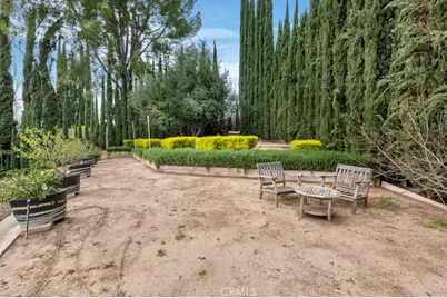 6013 Lubao Avenue, Woodland Hills, CA 91367 - Photo 31