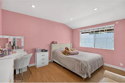 12327 Saticoy Street, North Hollywood, CA 91605 - Photo 19