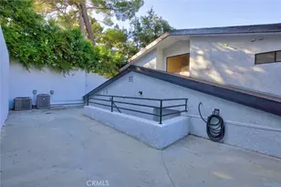 1425 Columbia Dr, Glendale, CA 91205 - Photo 33