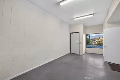 1425 Columbia Dr, Glendale, CA 91205 - Photo 17