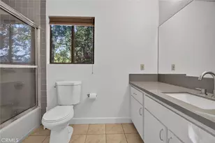 1425 Columbia Dr, Glendale, CA 91205 - Photo 33