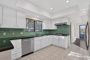 1425 Columbia Dr, Glendale, CA 91205 - Photo 9