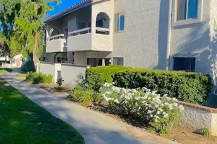 25019 Peachland Ave, Newhall, CA 91321 - Photo 13