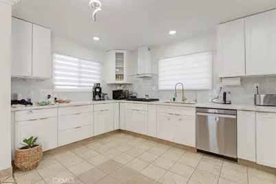 11377 Gaynor Ave, Granada Hills, CA 91344 - Photo 5