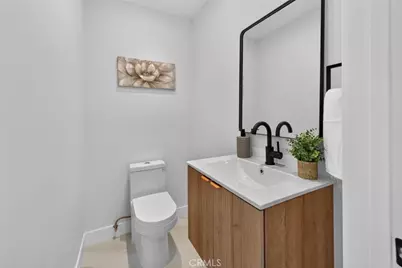 10335 Scoville Avenue, Sunland, CA 91040 - Photo 11