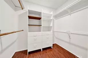 9745 Via Roma, Burbank, CA 91504 - Photo 11