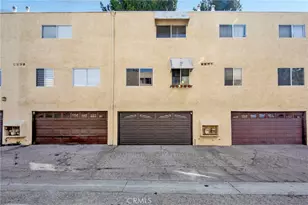 9745 Via Roma, Burbank, CA 91504 - Photo 17