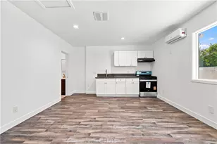 11917 Burton St, North Hollywood, CA 91605 - Photo 15