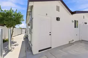 11917 Burton St, North Hollywood, CA 91605 - Photo 23