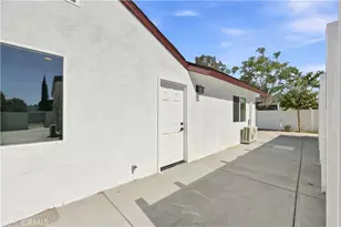 11917 Burton St, North Hollywood, CA 91605 - Photo 17