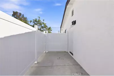 11917 Burton Street, North Hollywood, CA 91605 - Photo 13