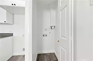 11917 Burton St, North Hollywood, CA 91605 - Photo 7