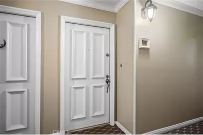 3481 Stancrest Drive #123, Glendale, CA 91208 - Photo 3