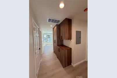 8955 San Luis, South Gate, CA 90280 - Photo 5