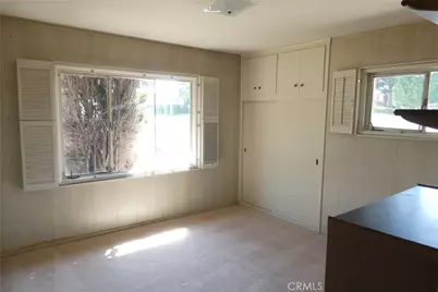 7927 Kentwood Avenue, Los Angeles, CA 90045 - Photo 11