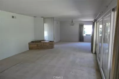 7927 Kentwood Avenue, Los Angeles, CA 90045 - Photo 31