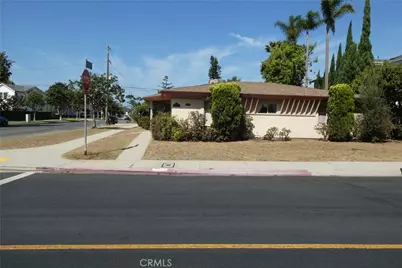 7927 Kentwood Avenue, Los Angeles, CA 90045 - Photo 3