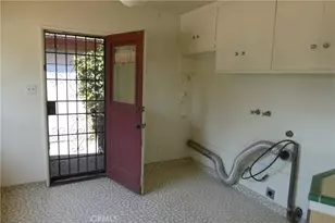 7927 Kentwood Ave, Los Angeles, CA 90045 - Photo 35
