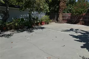 7927 Kentwood Ave, Los Angeles, CA 90045 - Photo 39