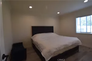 9930 Saticoy St, Burbank, CA 91504 - Photo 5
