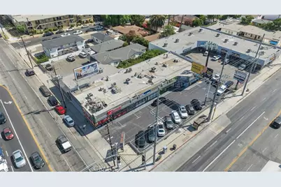 13661 Vanowen Street, Van Nuys, CA 91405 - Photo 35