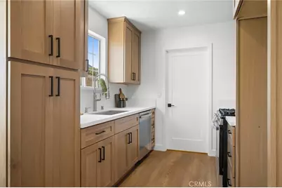 9506 Sandusky Avenue, Los Angeles, CA 91331 - Photo 11