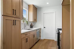 9506 Sandusky Ave, Los Angeles, CA 91331 - Photo 11